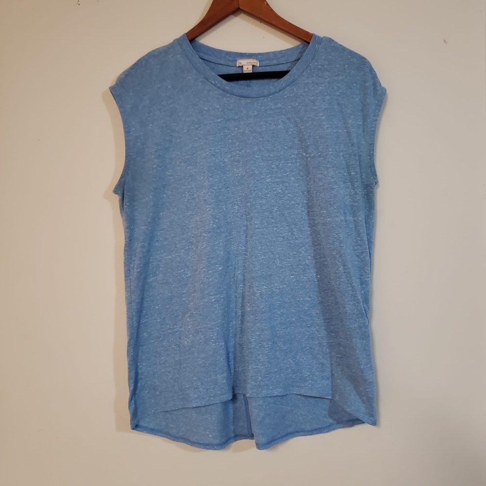 Gap light blue sleeveless t-shirt